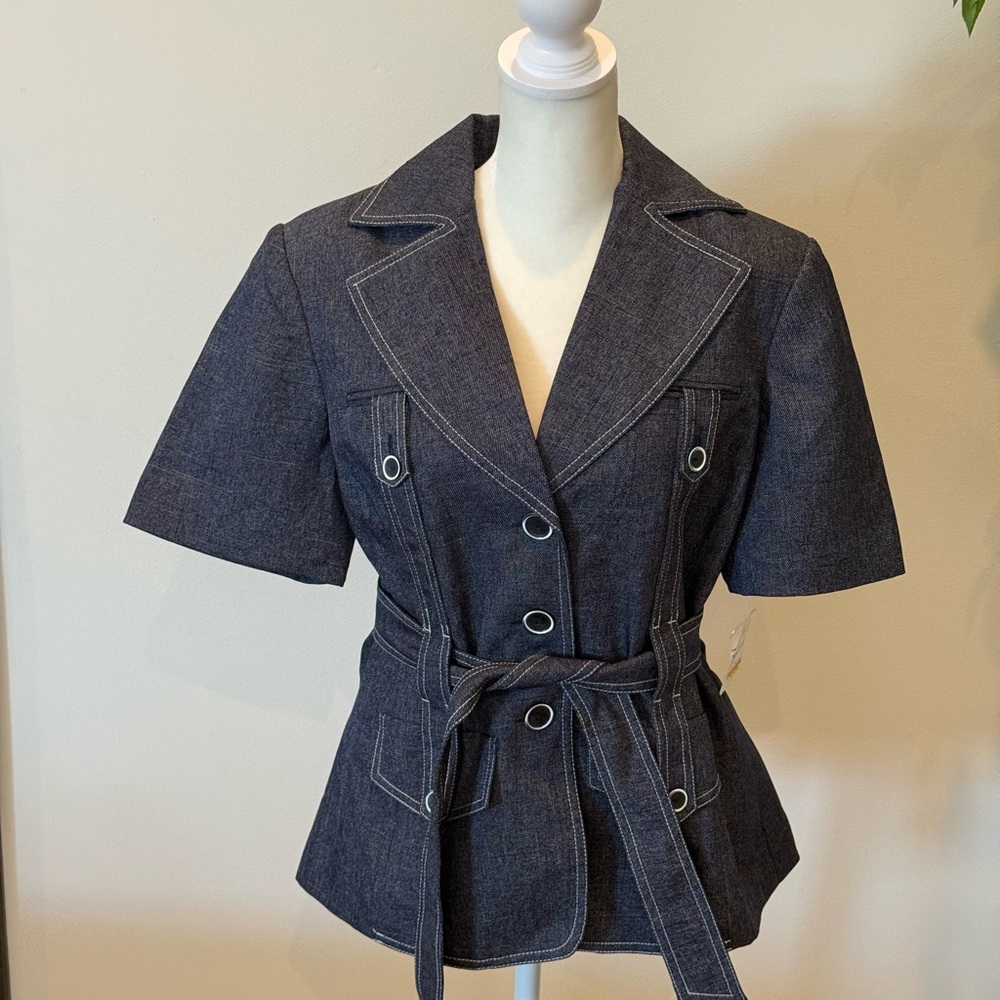 Short-Sleeve Dark Blue Belted Blazer